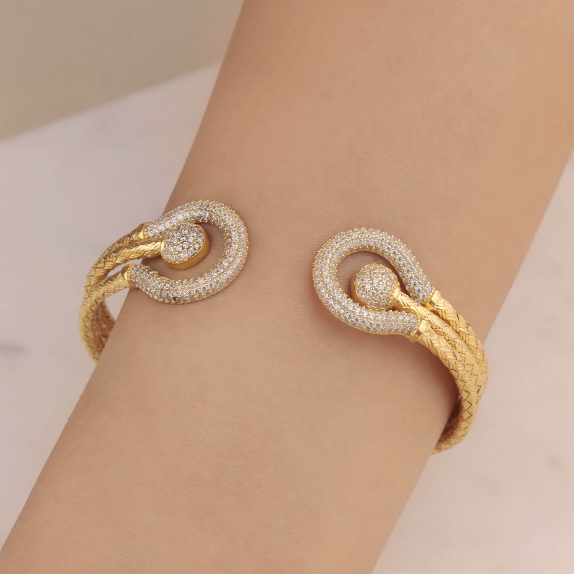 Zirkon Taşlı Gold Gümüş Bilezik