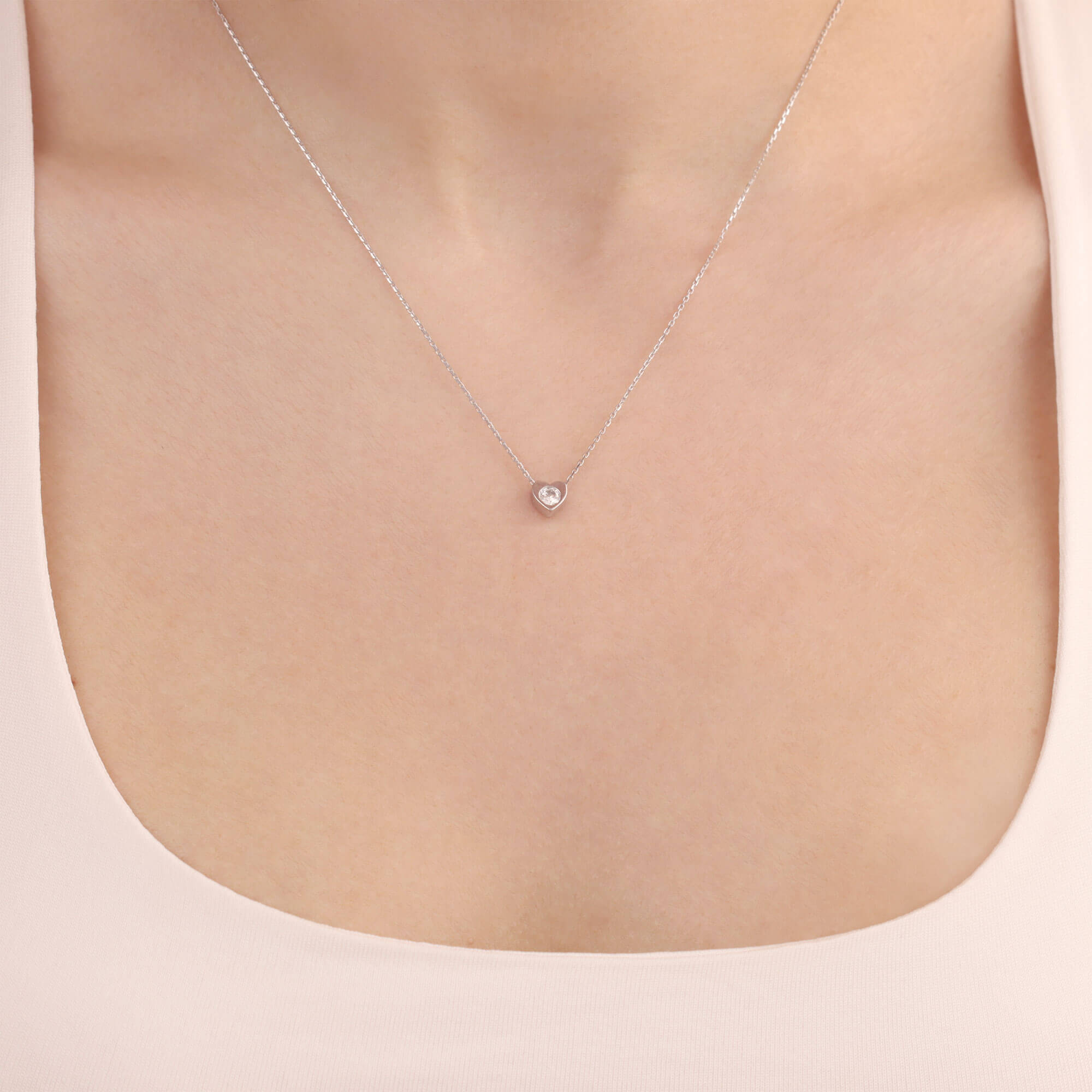 Minimal Tektaş Kalp Gümüş Kolye Minimal Tektaş Kalp Gümüş Kolye