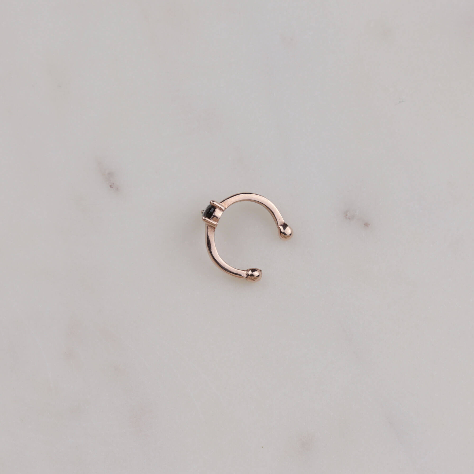 Damla Kesim Kıkırdak Gümüş Küpe (1.2 cm) Damla Kesim Kıkırdak Gümüş Küpe (1.2 cm)