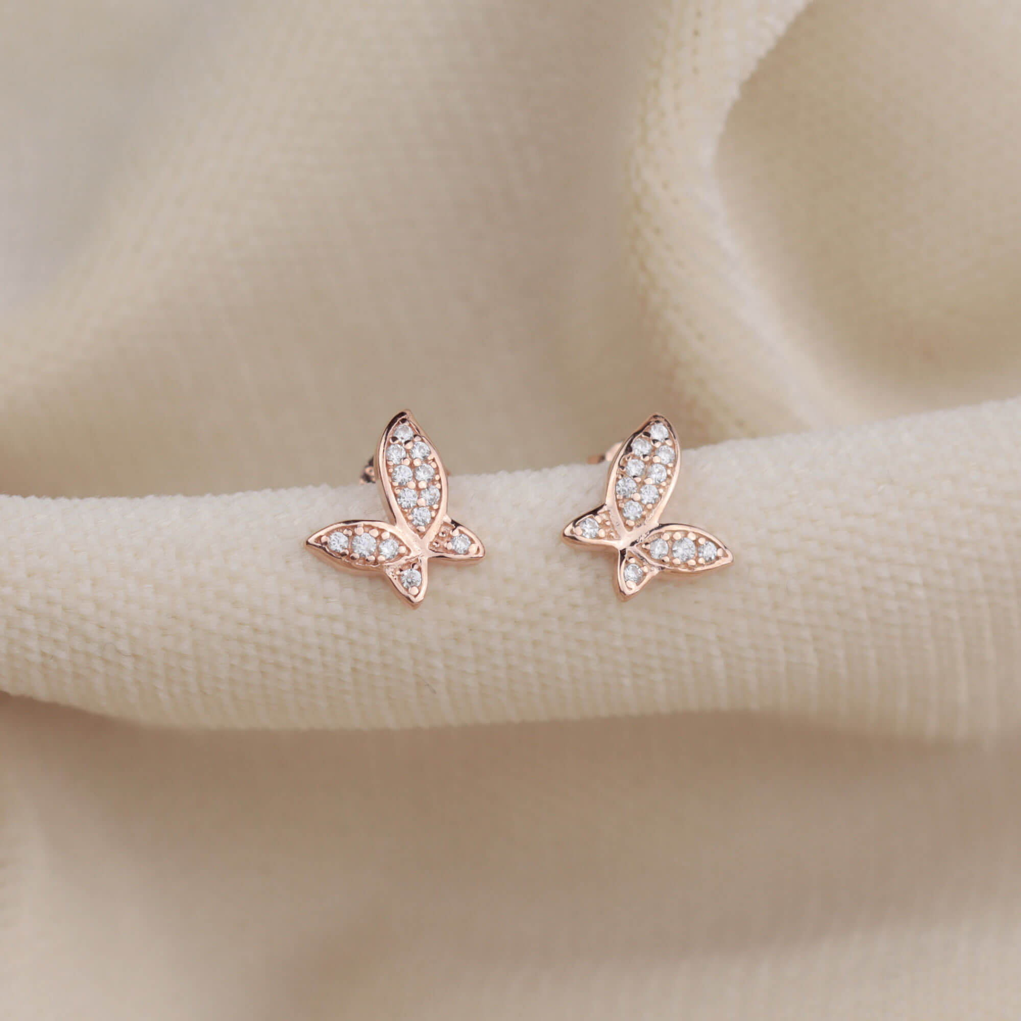 Minimal Kelebek Rose Gümüş Küpe